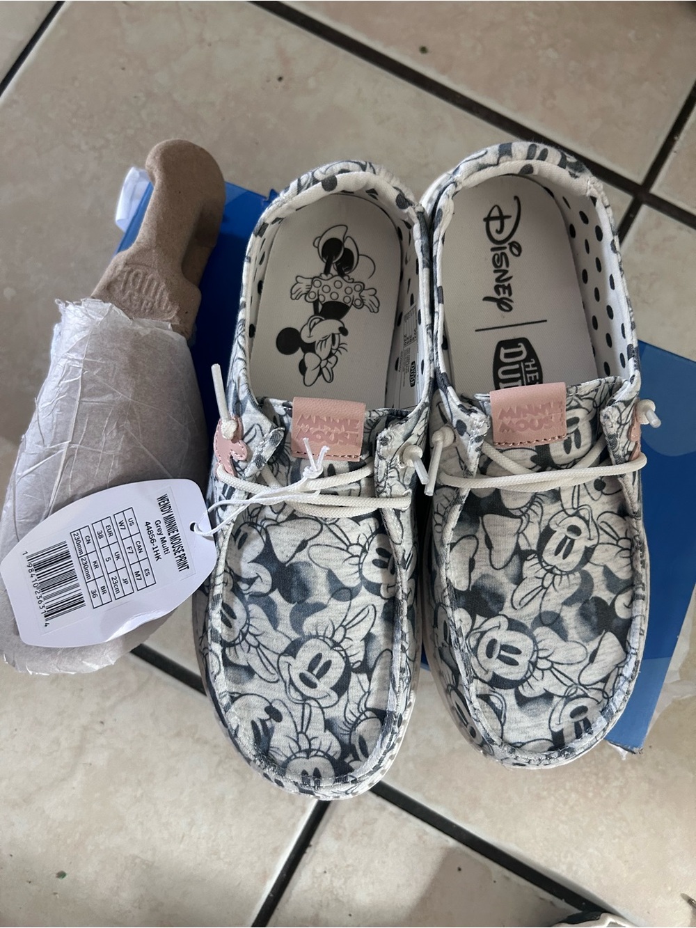 Hey Dude Disneys Minnie Mouse Slip-On Sneakers white & gray NIB